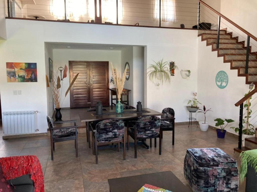 Casa Con Vista A Las Sierras De Cordoba Malagueno Exterior foto